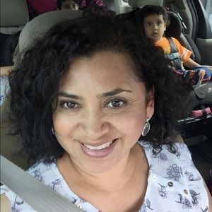 Meet your Posher, Tina carla